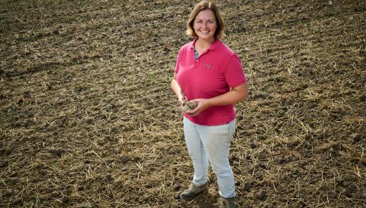 Boer Trudy op het land